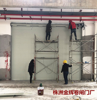 厂房工程卷闸门现场制作安装1-3